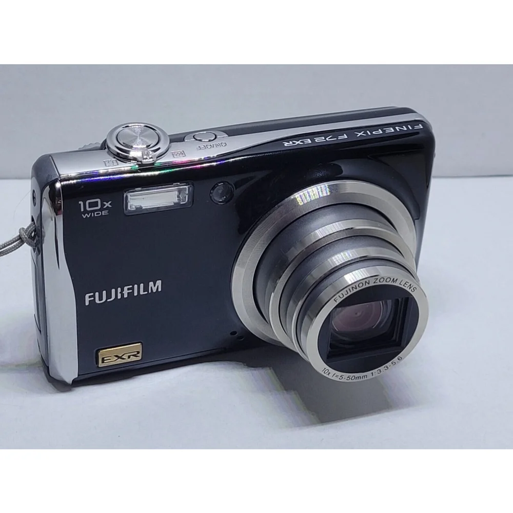 FujiFilm FinePix F72EXR F-5.50mm 10x Optical Zoom Digital Camera No. 9DA33692
